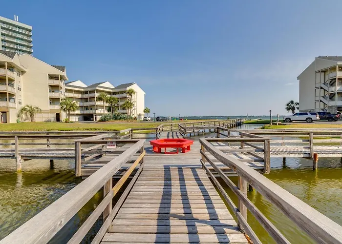 Bayfront Pensacola Beach Condo W/ Pool & Elevator