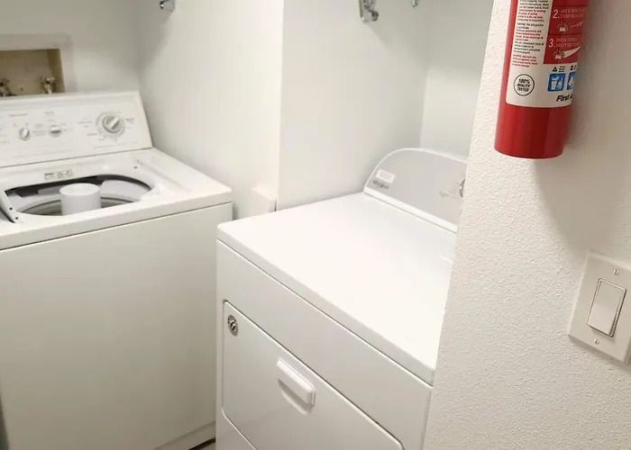 Lovely 2 Bedroom Condo With A Pool!