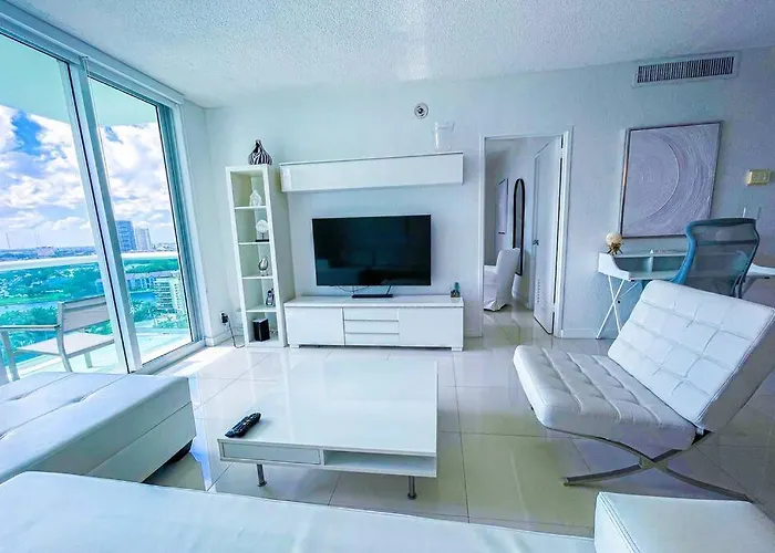 On The Sand - All The Amenities - Hollywood Beach