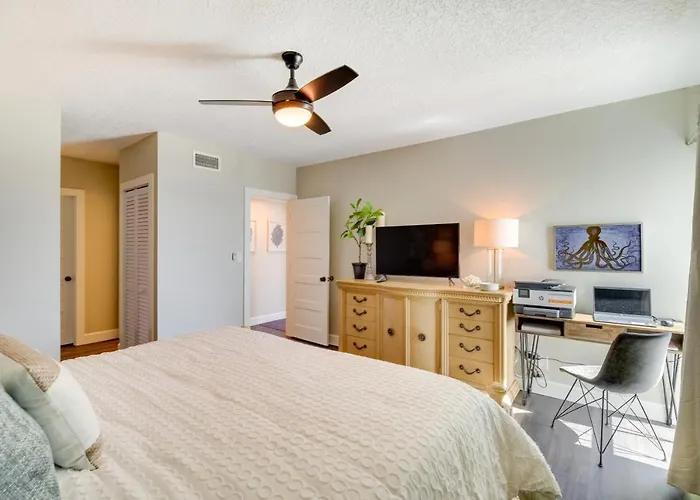 Oceanfront Satellite Beach Condo W/ Balcony, Views