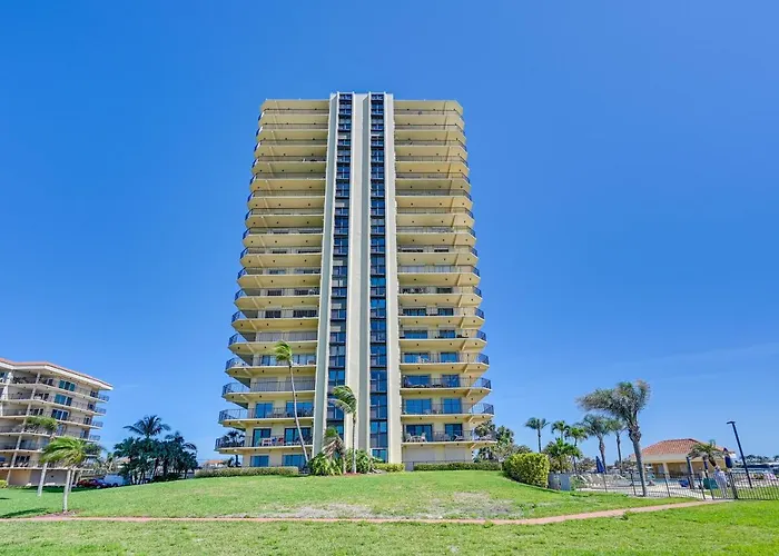 Marco Island Condo W/ Ocean Views + Resort Perks!