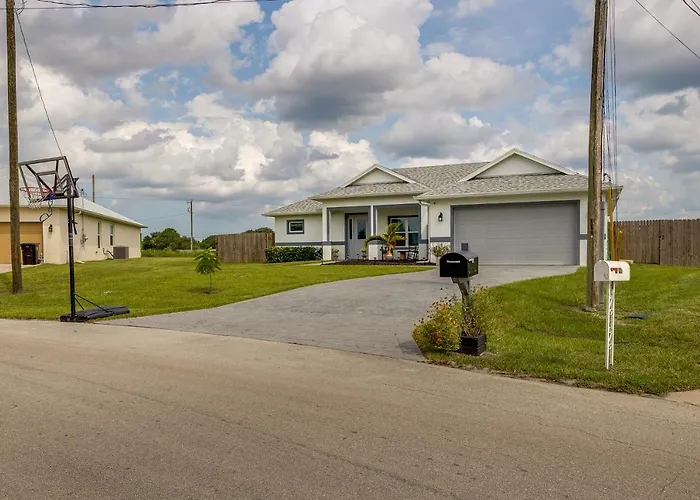 Port Saint Lucie Vacation Rental W/ Hot Tub!