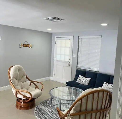 Lovely 2 Bedroom Apartment