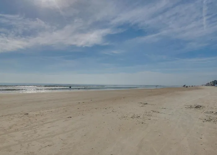 New Smyrna Beach Condo W/ Pool & Beach Access!