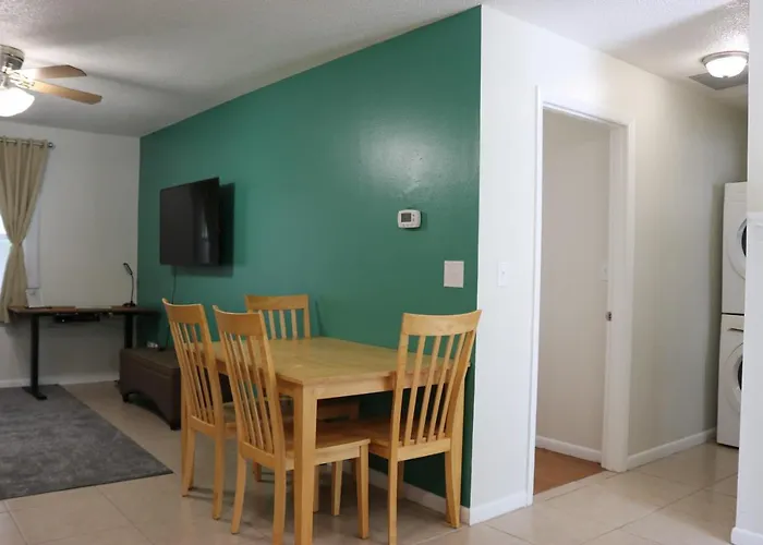 Hidden Emerald-Apartment With Kitchen And Laundry