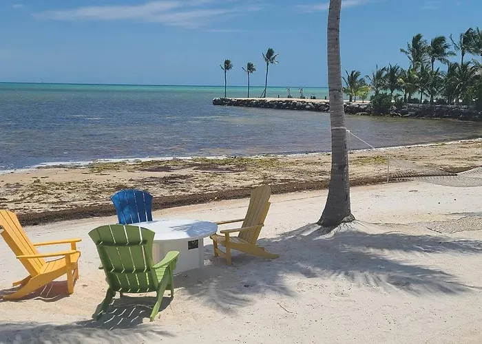 Islamorada Modern Penthouse With Private Beach