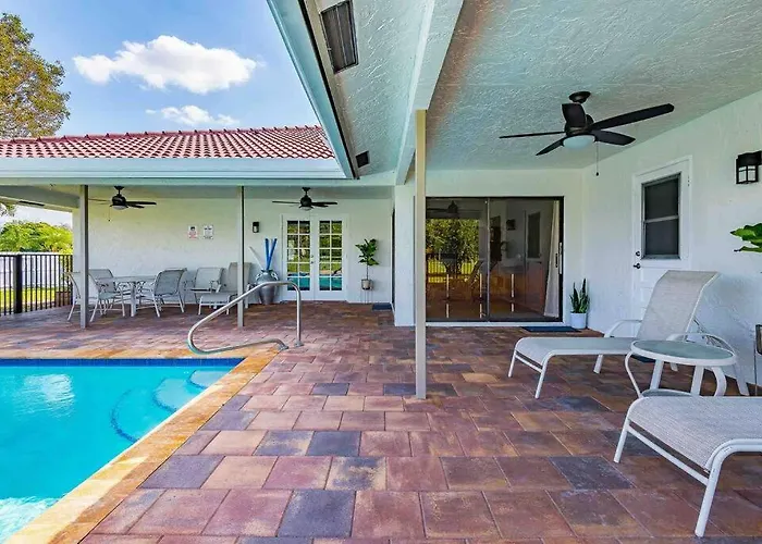 4/3.5 House With Pool- Boynton Beach, Fl.