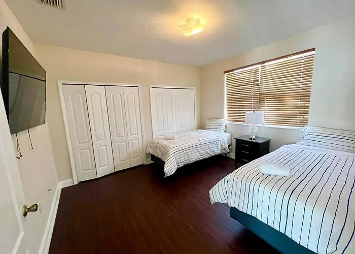 Comfortable New Home Miami