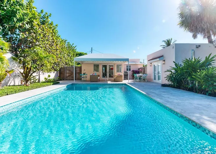 The Pink Orchid Beach House Stunning Pool!