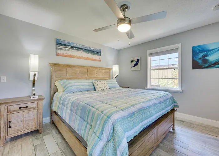 Coastal Home W/ Heated Pool: Mins To Beach & Mayo!