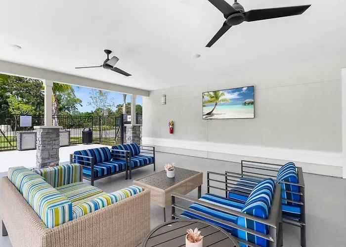 Luxury Living: 1Br Condo W/ Resort-Style Amenities