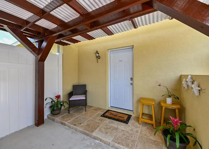 Paradise In Brandon With Luxurious 6 Person Spa