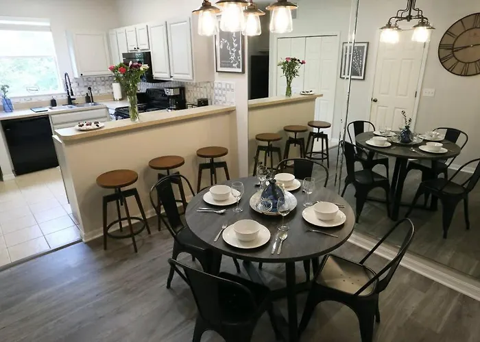 Renovated Modern Industrial Suite 2 Bedroom Condo