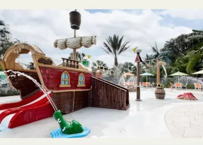 Free Amenities With Kids Waterpark In Luxury House