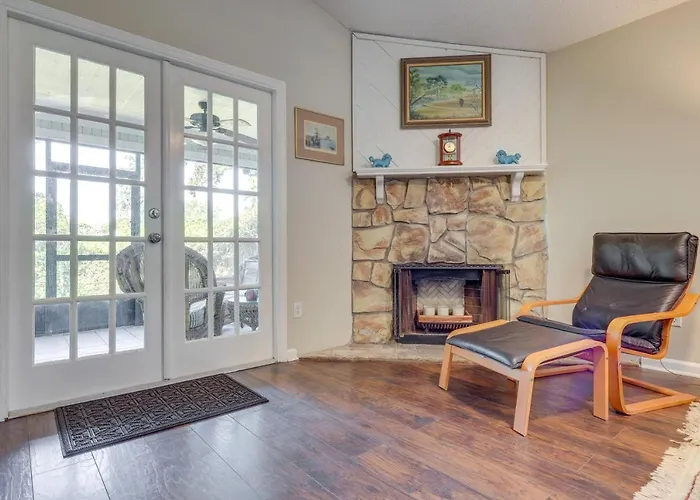 Ponte Vedra Beach Family Home: 2 Mi To Beaches!
