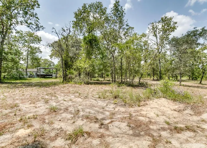 Weeki Wachee Home W/ Fire Pit: 13 Mi To Ocean!