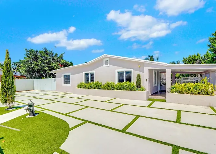 The Gardens - Luxe, Pool, Mins To Hard Rock Stadium