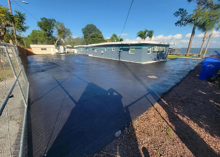 Camp St. Cabanas Unit 3 On Lake Dora