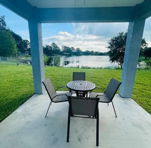 Brand New Lake View House - Self Check-In