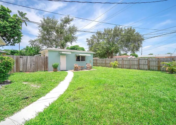 Blue Wave Bungalow - 1 1 - Stylish