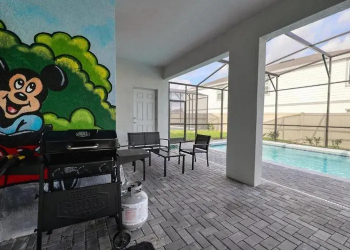 8 Themed Bedroom, 6 Bathrooms, Family, Friendly House