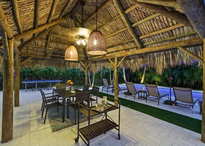 Hideaway Palms