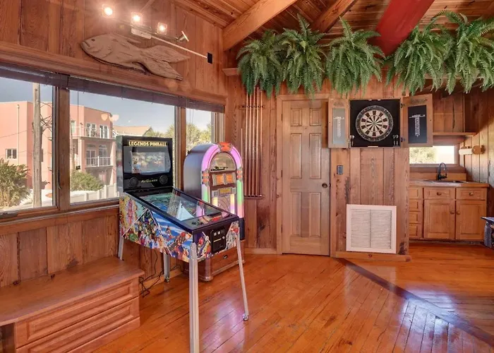 Chic Home: Ocean Views, Hot Tub & Game Room!