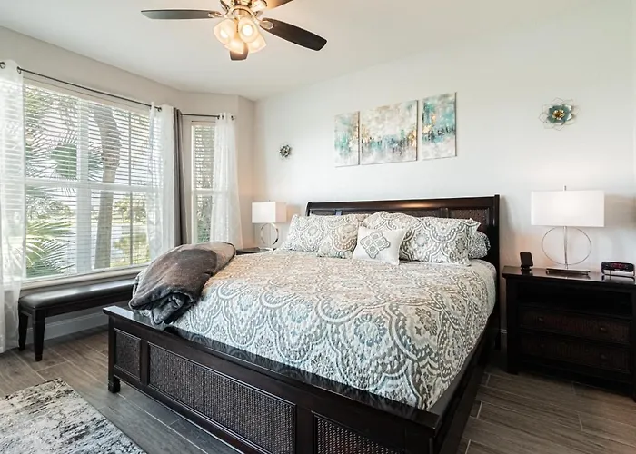 Greenlinks At Lely Luxury White Orchid Fully Renovated Modern 1St Floor 3Bdr Golf Resort Villa