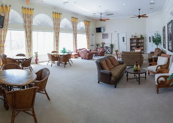 Roomy House Near Disney With Resort Pool And Patio Bbq