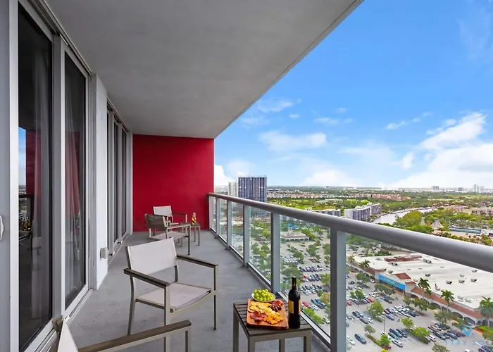 Infinite View And Balcony With Pool, Gym, Near Beach