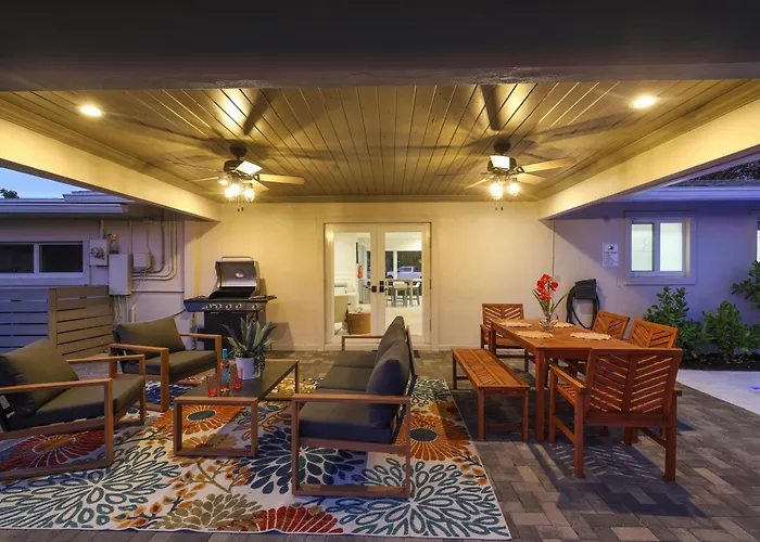 Coastal Palms House