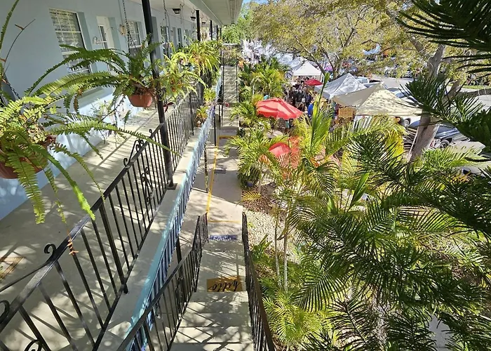 Beach Quarters #8