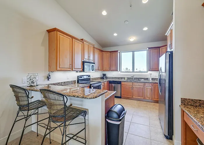 Everglades City Condo W/ Porch: Steps To Water!