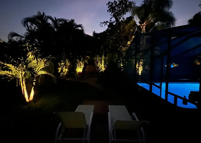 Sleep 18 Heated Pool Tiki 5 Min To Beach Kayak