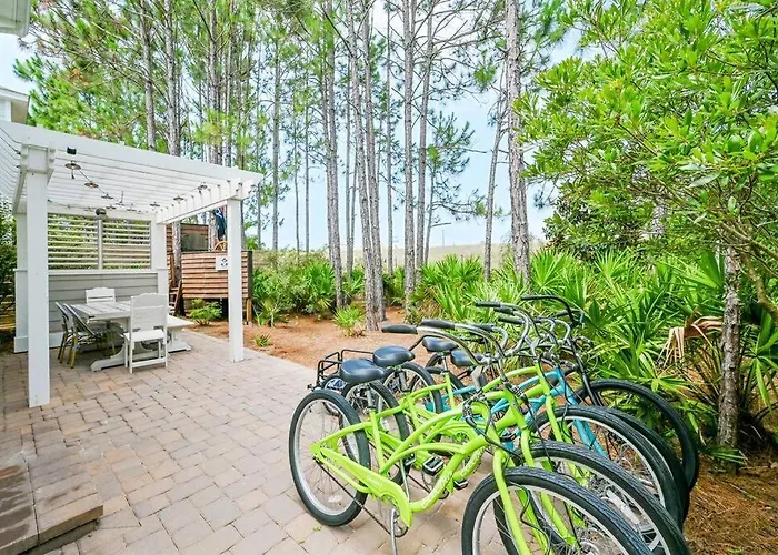Treasure Palms - Golf Cart- Bikes - Arcade- Peloton- Near Rosemary - Community Pool