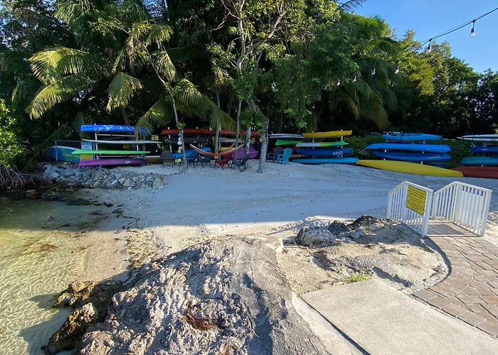 Moon Bay Condo, Paradise Found! Heated Pool, Boat Slip, Resort Amenities And Concierge Services Available!