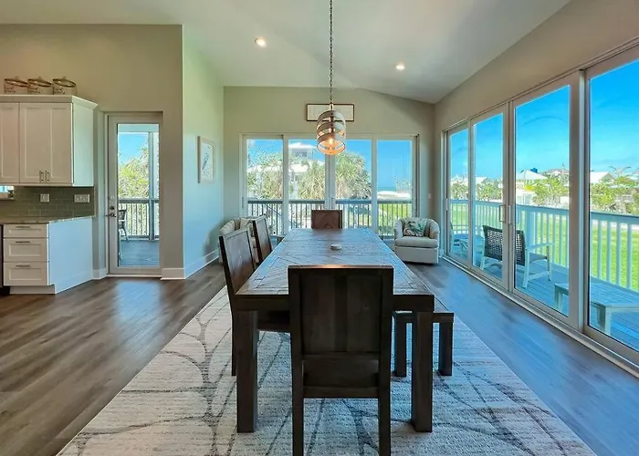 Island Retreat: Your Exclusive Oasis Awaits