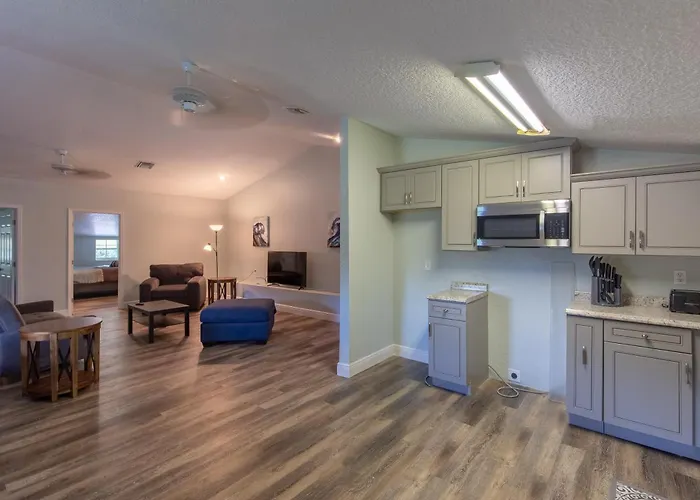 Lake Side Loft Appt