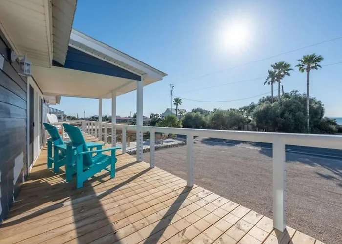 St. George Island Beach House W/ Balcony & Gulf Views