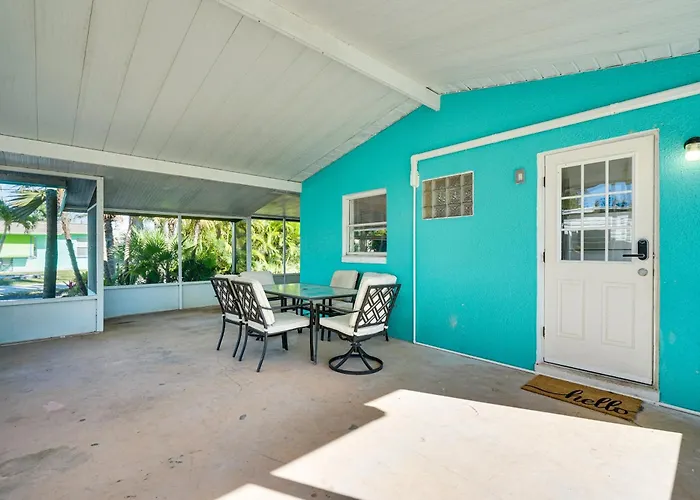 1 Mi To Boat Ramp: Bokeelia Home W/ Screened Patio