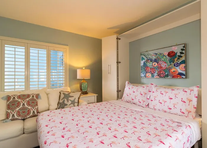 Anna Maria Beach Place, Unit 5