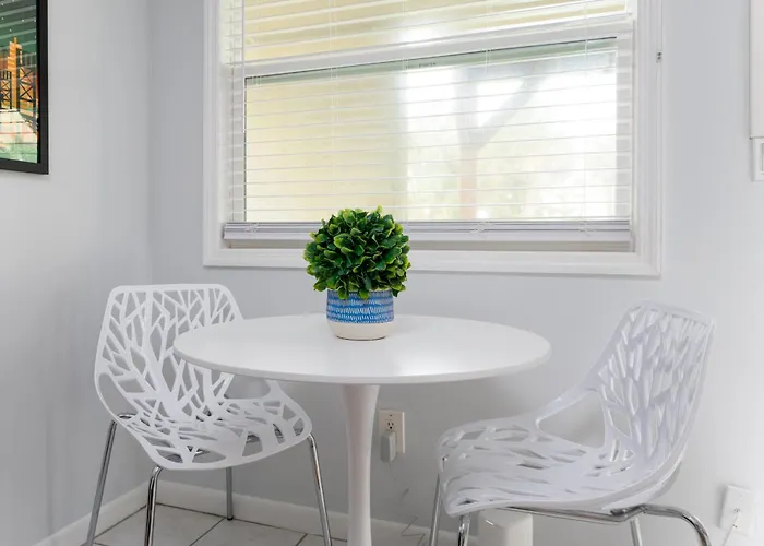 Be A Nomad - Beachside Apartments