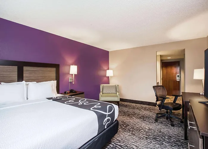 Comfort Inn & Suites Clearwater South
