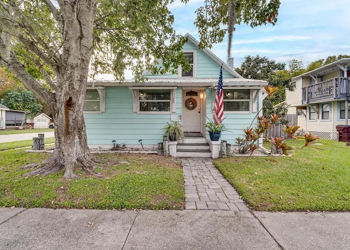 Family Home W/ Private Pool: 24 Mi To Disney!