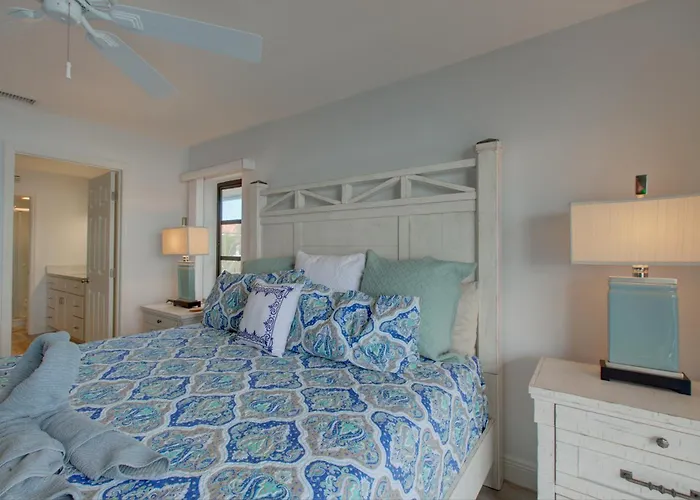 Anna Maria Island Beach Palms 2B