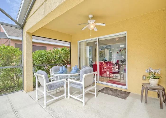 Sunny Lake View Villa With Pool Spa - Close To Attractions