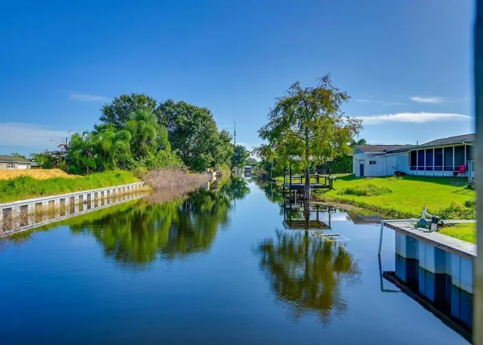 Sebring Serenity: Waterfront Retreat W/ Boat Dock!