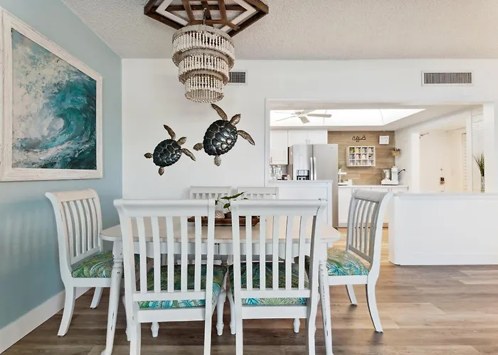Oceanfront Beach House, Satellite Beach