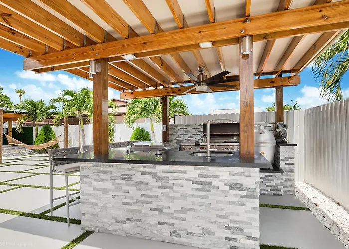 Peaceful Rental Retreat In Miami Jacuzzi, Bbq L25
