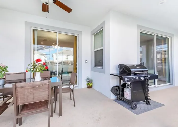 Luxury Home Inside Champions Gate - No Extra Fees
